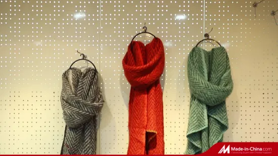 Fábrica que vende la bufanda larga caliente popular del invierno de la tela escocesa del poliéster de los hombres de las mujeres para el logotipo personalizado